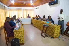 Les-participants-a-latelier-de-validation-du-3-mars-2026-au-cours-des-travaux-scaled
