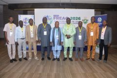 La-delegation-de-lABM-au-forum-regional-de-leau-avec-les-representants-de-la-GIZ-AGIR-Eau-du-Benin-scaled